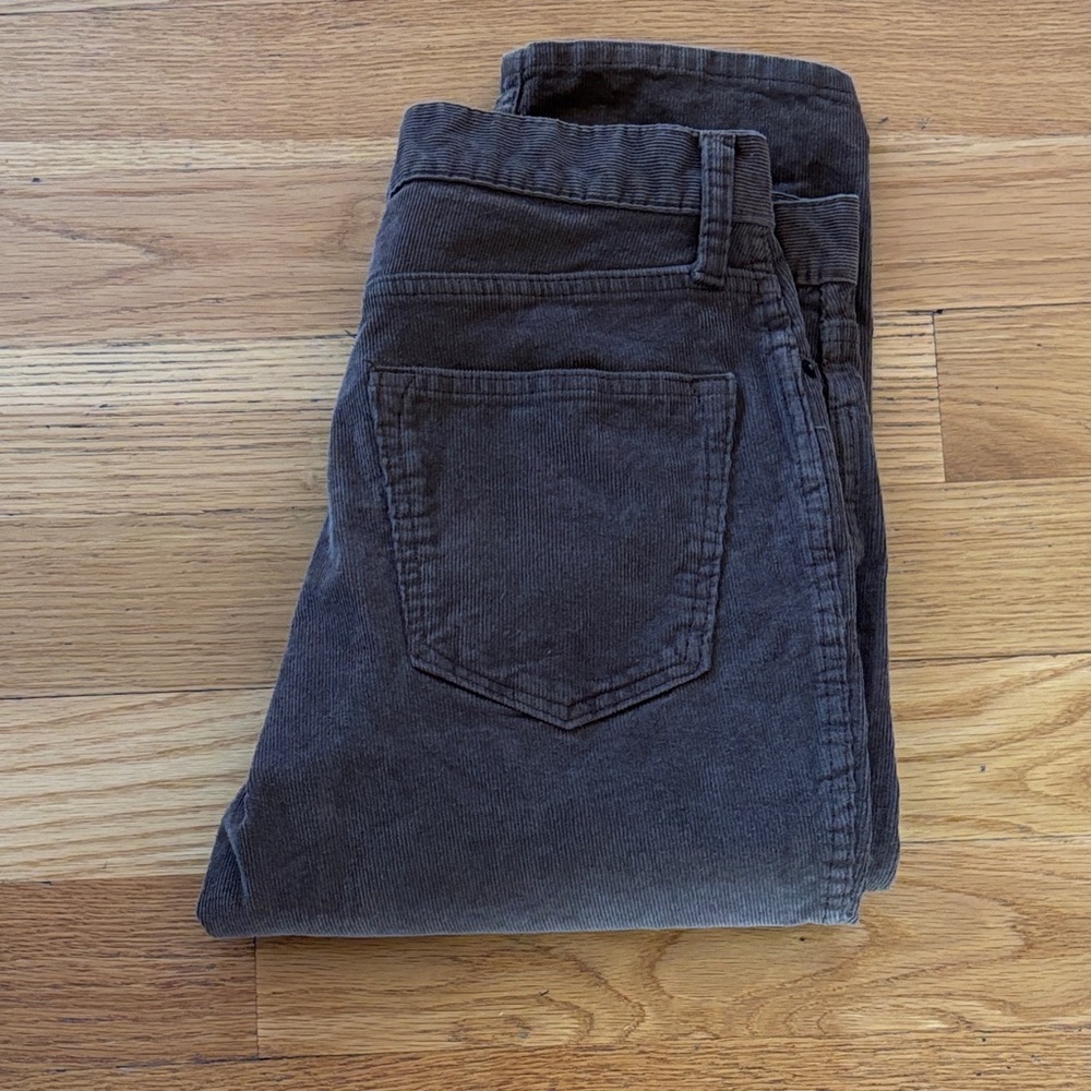 Old Navy Men's Slim Straight Corduroy Jeans in Lt Brown